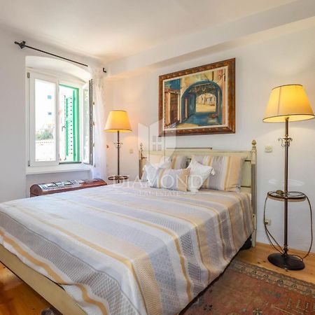 Villa Augusta Ferri Rovinj Eksteriør billede
