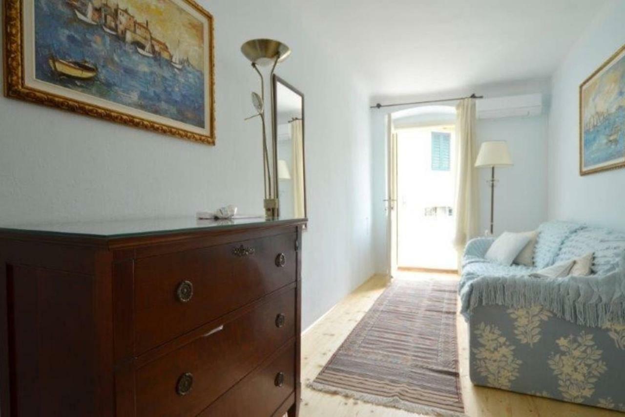 Villa Augusta Ferri Rovinj Eksteriør billede